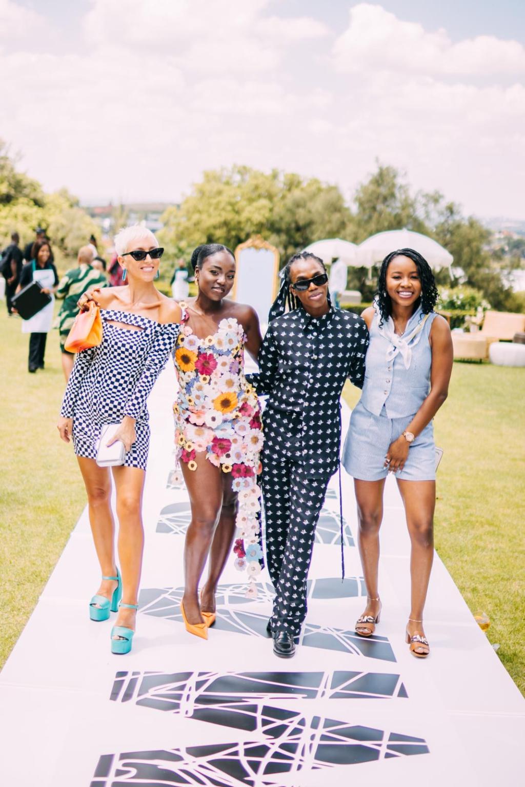 THE WARNER MUSIC LETS BRUNCH TOGETHER :A GRAND FINALE TO THE YEAR WITH MUSIC ARTISTRY AND STYLE.